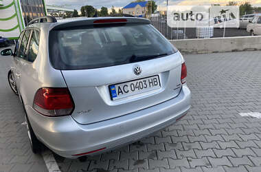 Універсал Volkswagen Golf 2012 в Нововолинську