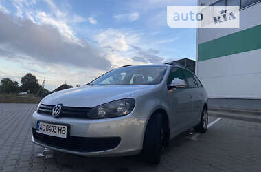 Універсал Volkswagen Golf 2012 в Нововолинську