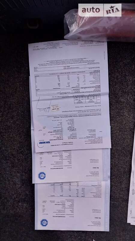 Хэтчбек Volkswagen Golf 2005 в Ходорове