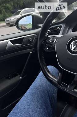 Универсал Volkswagen Golf 2015 в Виннице