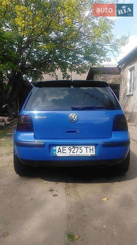 Хэтчбек Volkswagen Golf 1998 в Днепре