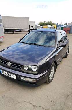 Хэтчбек Volkswagen Golf 1996 в Луцке