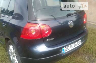 Хетчбек Volkswagen Golf 2006 в Чорткові