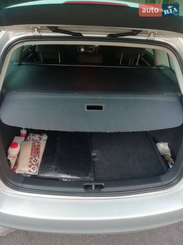 Универсал Volkswagen Golf 2010 в Запорожье