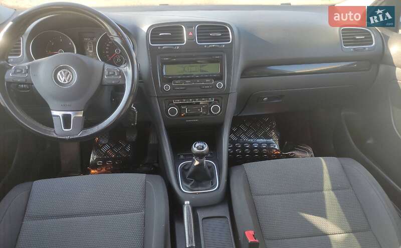 Универсал Volkswagen Golf 2009 в Сумах