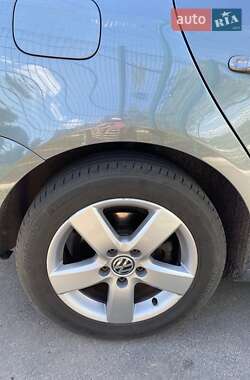 Универсал Volkswagen Golf 2011 в 