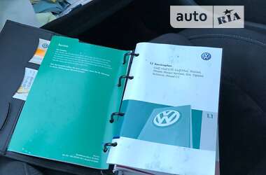 Хэтчбек Volkswagen Golf 2009 в 