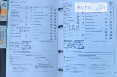 Хэтчбек Volkswagen Golf 2009 в 