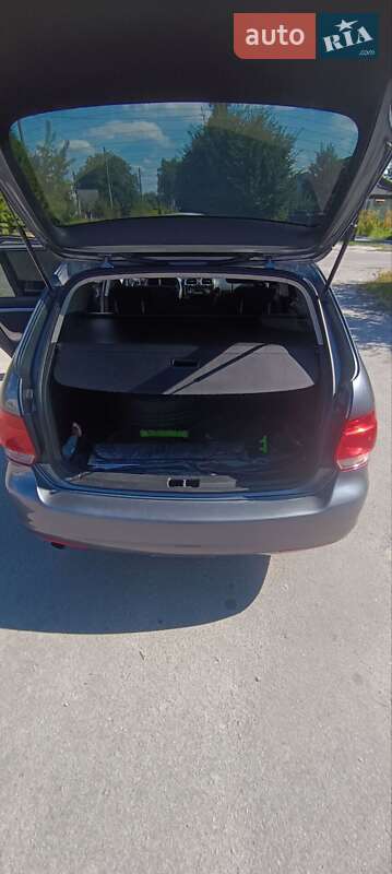 Универсал Volkswagen Golf 2009 в Звягеле