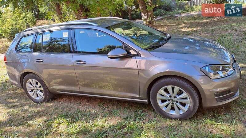 Універсал Volkswagen Golf 2016 в Южноукраїнську