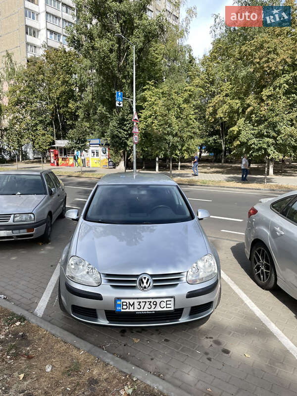 Універсал Volkswagen Golf 2004 в Києві