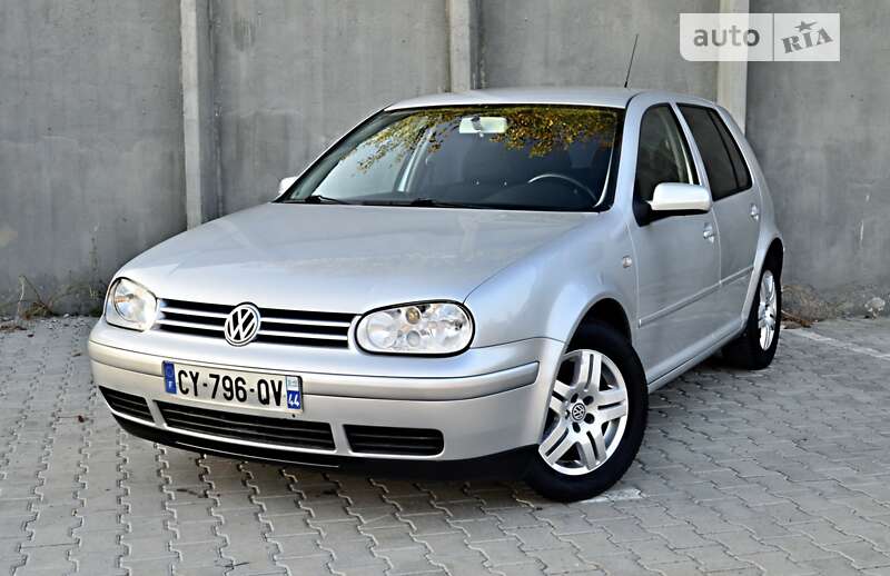 Хэтчбек Volkswagen Golf 2001 в Дрогобыче