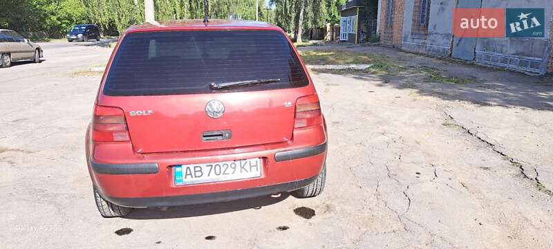 Хетчбек Volkswagen Golf 1998 в Вінниці