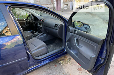 Хэтчбек Volkswagen Golf 2007 в Харькове