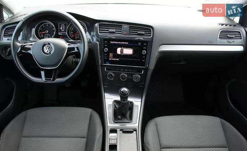 Универсал Volkswagen Golf 2019 в Львове