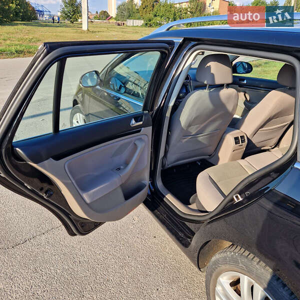 Универсал Volkswagen Golf 2012 в Харькове