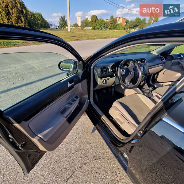 Универсал Volkswagen Golf 2012 в Харькове