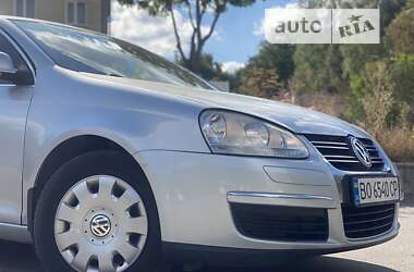Універсал Volkswagen Golf 2008 в 