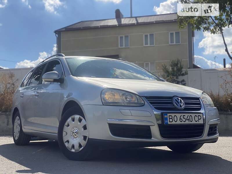 Універсал Volkswagen Golf 2008 в 