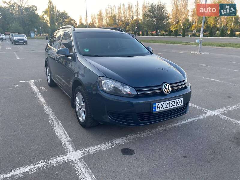 Універсал Volkswagen Golf 2009 в Новомосковську