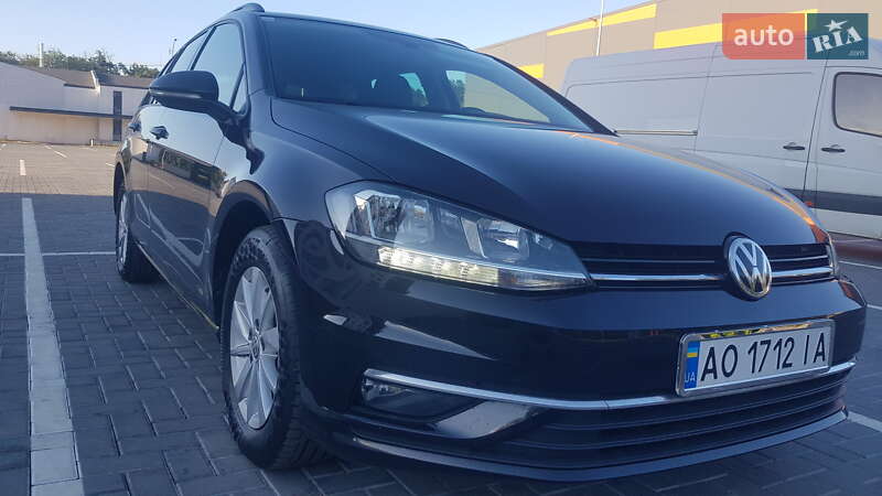 Volkswagen Golf 2020
