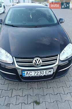 Універсал Volkswagen Golf 2009 в Луцьку
