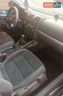 Універсал Volkswagen Golf 2009 в Луцьку