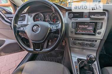 Универсал Volkswagen Golf 2015 в Полтаве