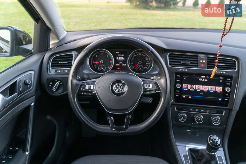 Універсал Volkswagen Golf 2018 в Самборі