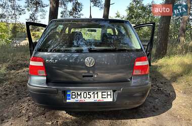 Хэтчбек Volkswagen Golf 2002 в Сумах