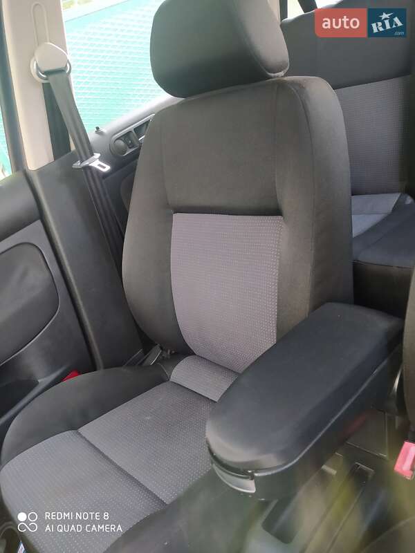 Универсал Volkswagen Golf 2002 в Прилуках