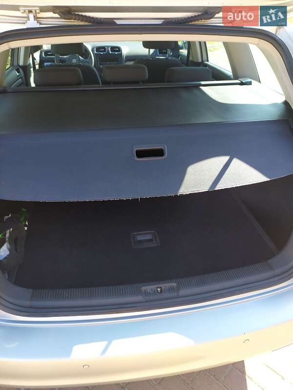 Універсал Volkswagen Golf 2013 в Хмельницькому