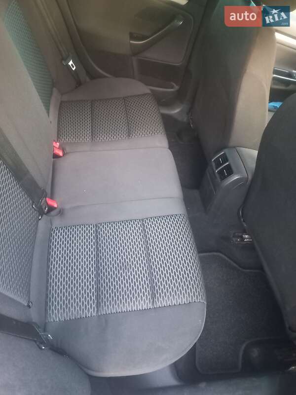 Універсал Volkswagen Golf 2010 в Миргороді