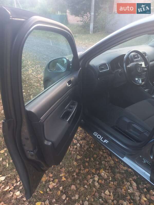 Універсал Volkswagen Golf 2010 в Миргороді