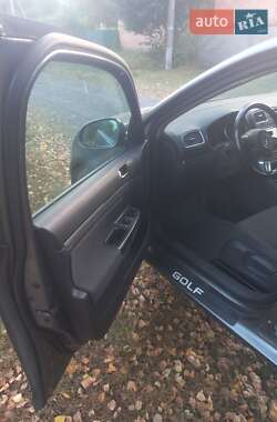Универсал Volkswagen Golf 2010 в 
