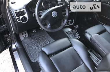 Хэтчбек Volkswagen Golf 2002 в Белой Церкви