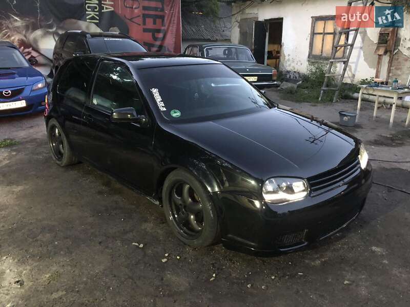 Хетчбек Volkswagen Golf 2002 в Білій Церкві