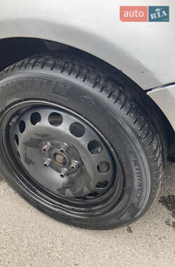 Хэтчбек Volkswagen Golf 2007 в 