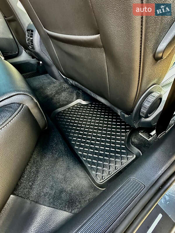 Хетчбек Volkswagen Golf 2017 в Умані