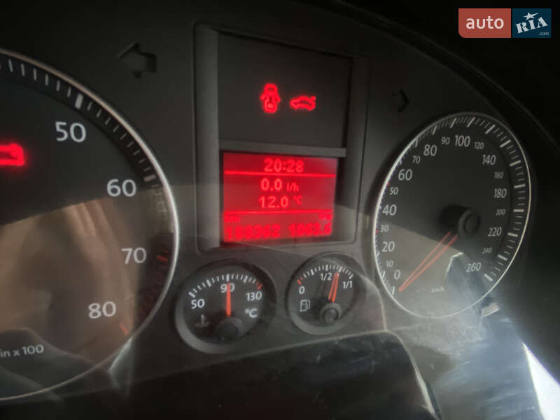 Хэтчбек Volkswagen Golf 2006 в Тернополе