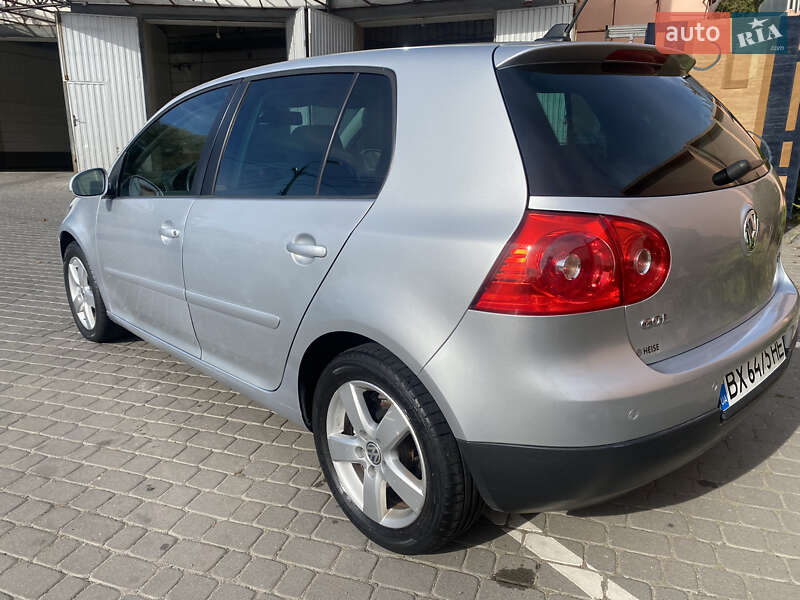Хетчбек Volkswagen Golf 2008 в Хмельницькому