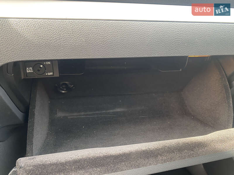 Хетчбек Volkswagen Golf 2008 в Хмельницькому