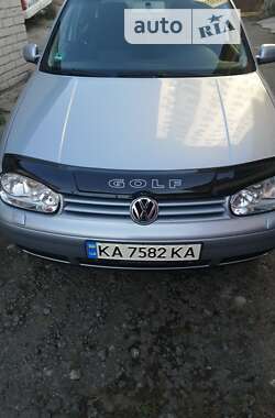 Хетчбек Volkswagen Golf 2003 в Хмельницькому