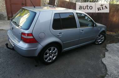 Хетчбек Volkswagen Golf 2003 в Хмельницькому