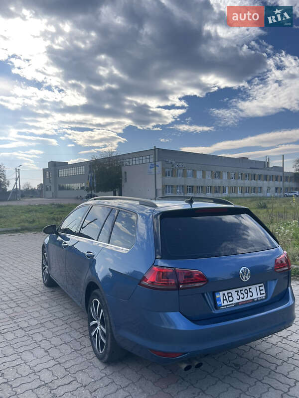 Універсал Volkswagen Golf 2016 в Вінниці