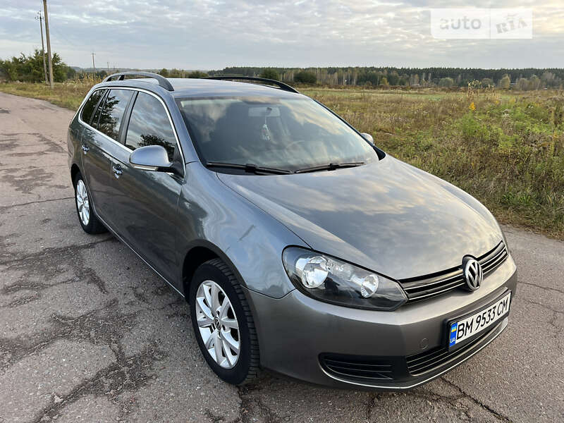 Універсал Volkswagen Golf 2010 в Шостці