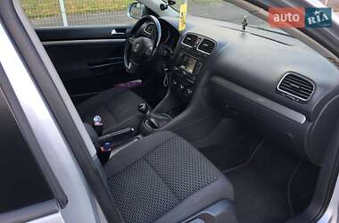 Универсал Volkswagen Golf 2010 в 