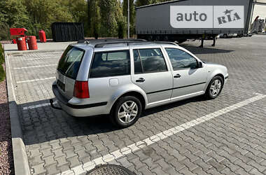 Универсал Volkswagen Golf 2001 в 