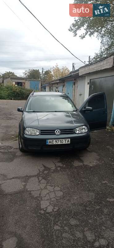 Универсал Volkswagen Golf 2003 в Кривом Роге