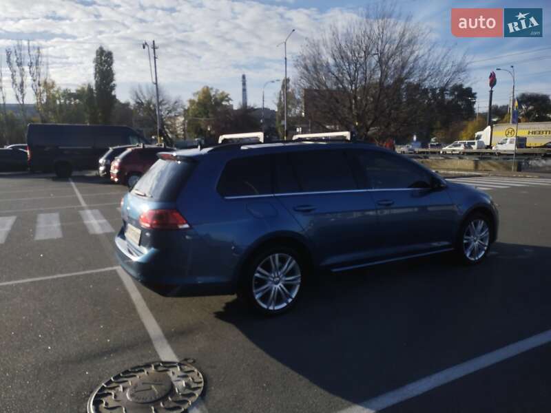 Універсал Volkswagen Golf 2015 в Києві